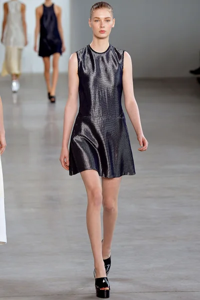 Look 25